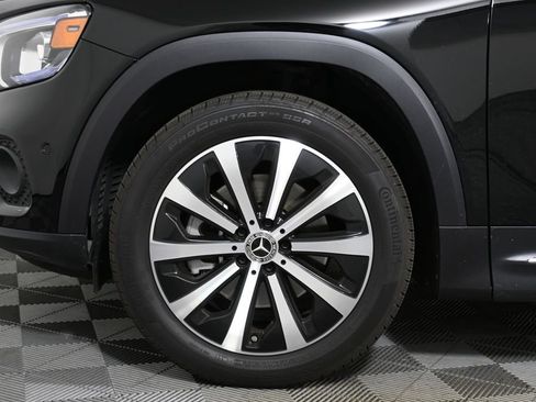 Certified 2023 Mercedes-Benz GLB 250 4MATIC image 11