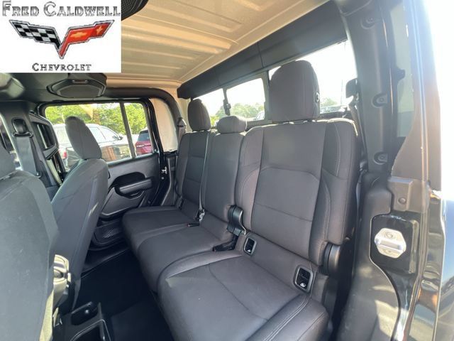 Used 2023 Jeep Gladiator Sport AWD/4WD image 30
