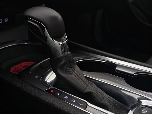 Used 2023 Chevrolet Malibu LT image 37