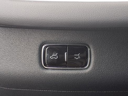 New 2025 Lincoln Navigator Reserve w/ Jet Appearance Package AWD/4WD image 9