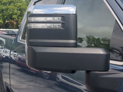 New 2025 GMC Sierra 2500 Denali w/ Denali Reserve Package image 18