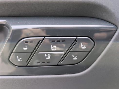 Used 2024 Kia EV9 GT-Line AWD/4WD image 17