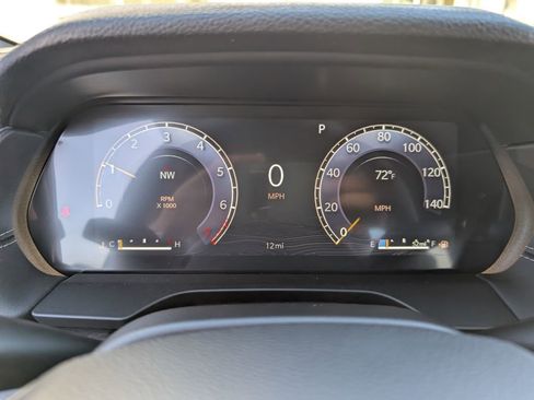 New 2025 Jeep Grand Cherokee Limited w/ Black Appearance Package image 19