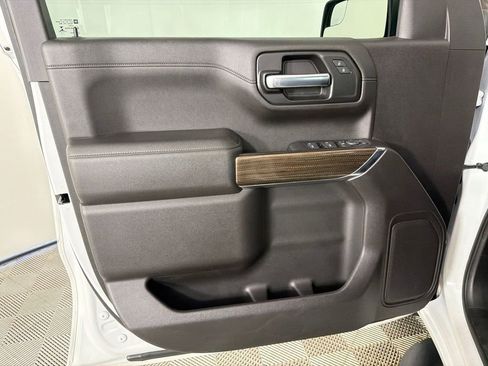 Used 2020 Chevrolet Silverado 1500 RST w/ All-Star Edition AWD/4WD image 10