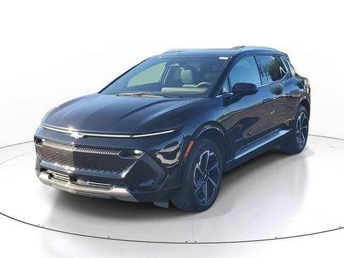 Used 2024 Chevrolet Equinox EV LT w/ LPO, All-Weather Mat Package AWD/4WD image 2