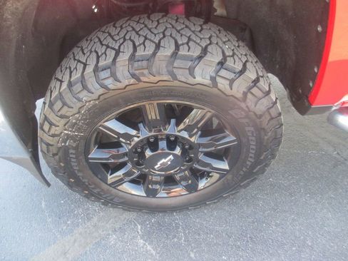 Used 2017 Chevrolet Silverado 2500 LT w/ All Star Edition AWD/4WD image 15