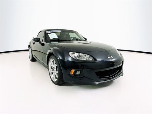 Used 2015 MAZDA MX-5 Miata Grand Touring w/ Premium Package image 3