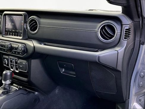 Used 2021 Jeep Wrangler Unlimited Sahara w/ Cold Weather Group image 18