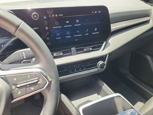 Used 2026 Chevrolet Equinox LT FWD image 22