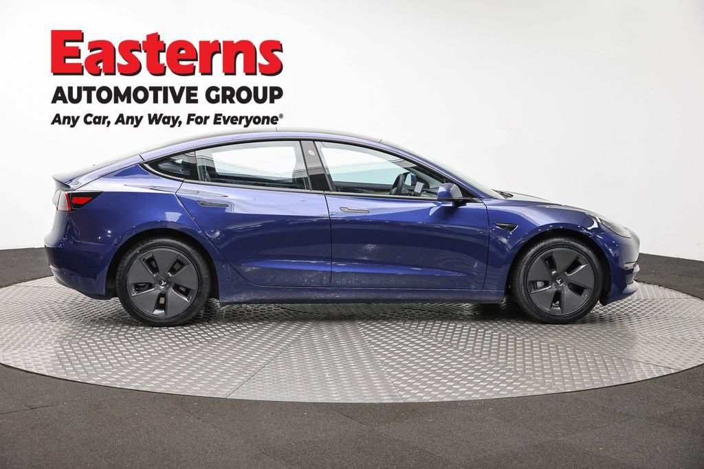 Used 2023 Tesla Model 3 Standard Range RWD image 4