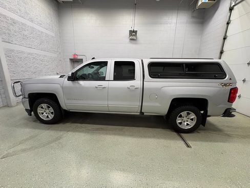 Used 2019 Chevrolet Silverado 1500 LT AWD/4WD image 8