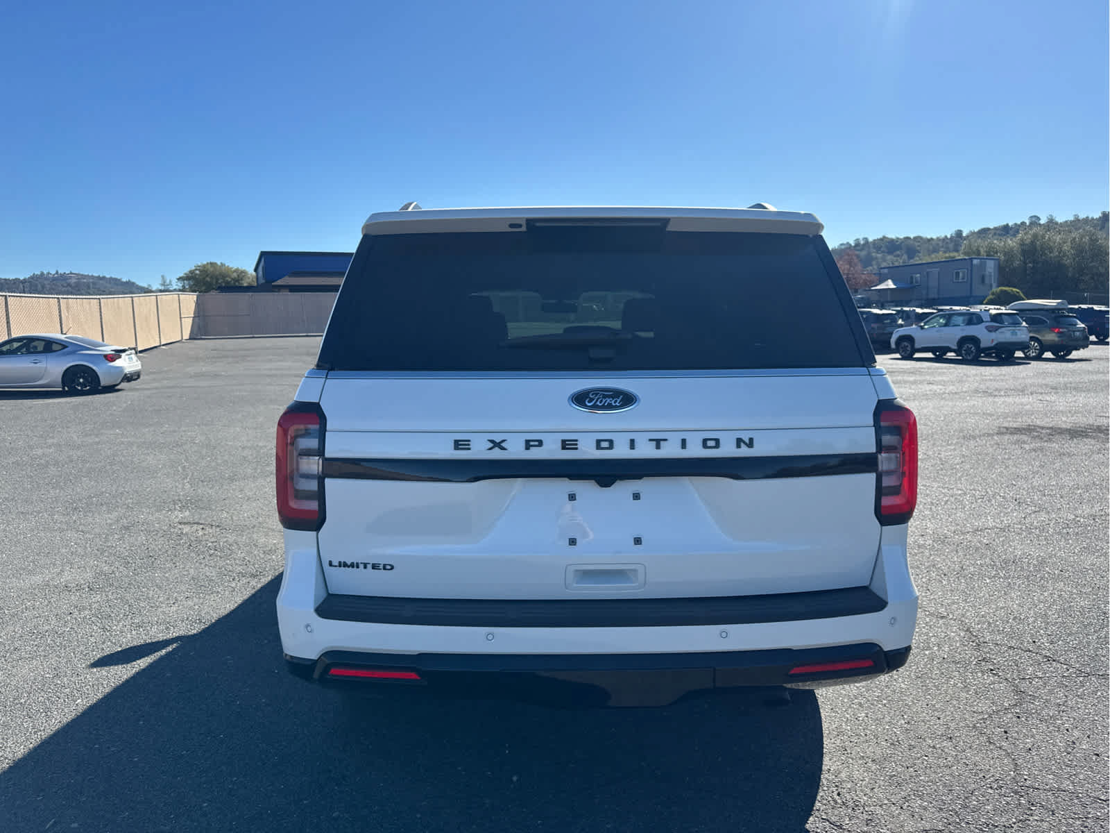 Used 2023 Ford Expedition Limited AWD/4WD image 6