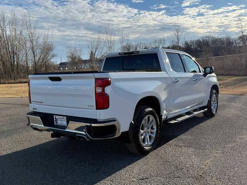 Used 2024 Chevrolet Silverado 1500 LTZ AWD/4WD image 4