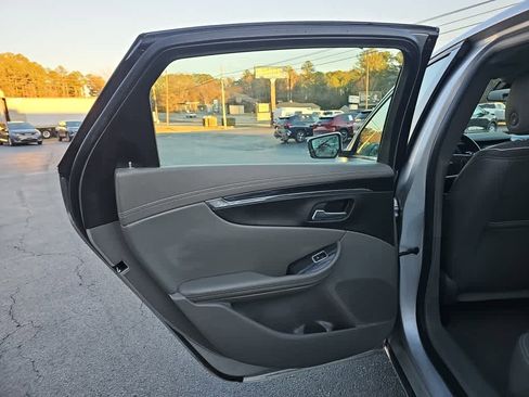 Used 2017 Chevrolet Impala Premier image 30