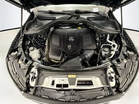 Certified 2025 Mercedes-Benz GLC 300 4MATIC image 28