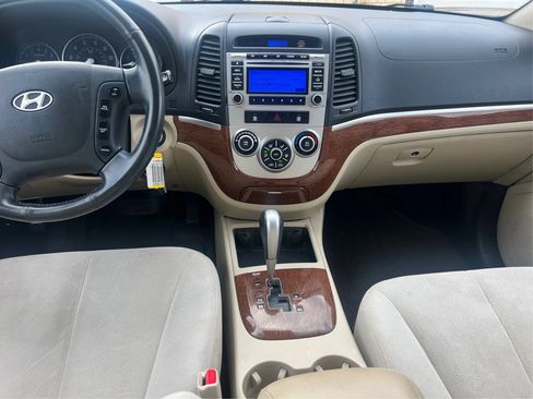 Used 2009 Hyundai Santa Fe SE FWD image 16