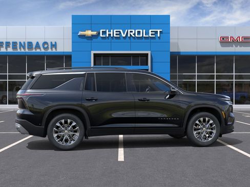 New 2026 Chevrolet Traverse LT w/ Sun and Wheel Package FWD image 5