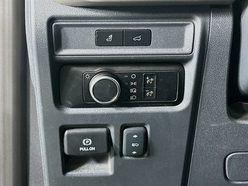 Used 2024 Ford Expedition Max XLT RWD image 17