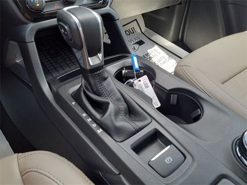 Used 2024 Ford Ranger Lariat w/ Advanced Towing Package image 23