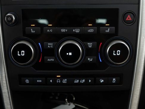 Used 2018 Land Rover Discovery Sport HSE AWD/4WD image 19