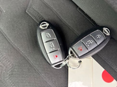 Used 2022 Nissan Frontier PRO-4X w/ Off-Road Protection Package image 30