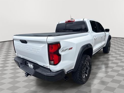 Used 2024 Chevrolet Colorado ZR2 w/ ZR2 Convenience Package III AWD/4WD image 6