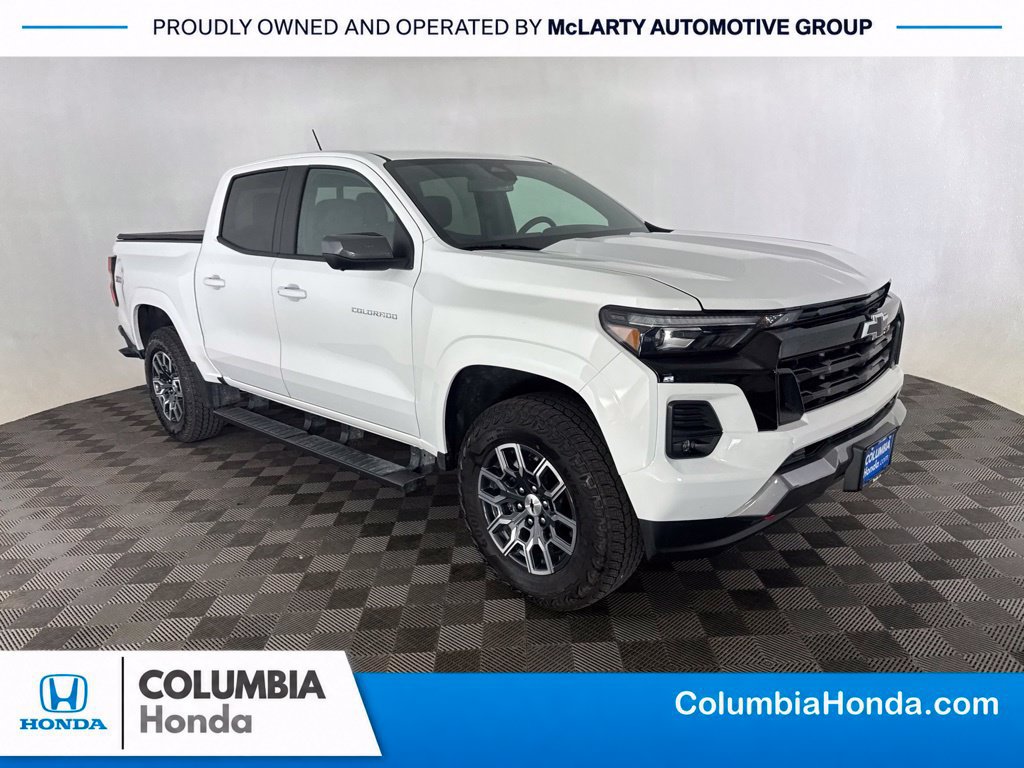 Used 2025 Chevrolet Colorado Z71 w/ Technology Package AWD/4WD 360° Tour