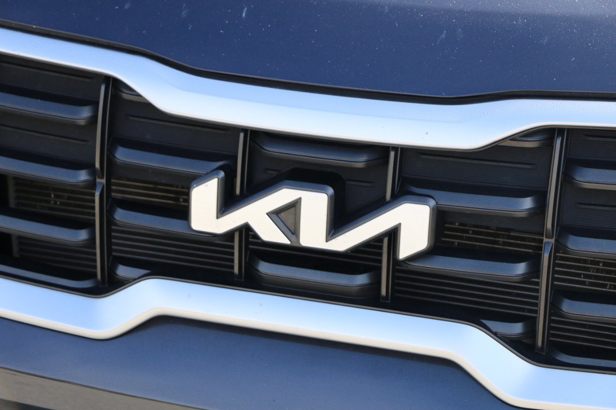 Used 2025 Kia Telluride S FWD image 11