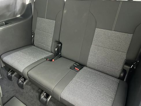 Used 2025 GMC Acadia Elevation w/ LPO, Floor Liner Package AWD/4WD image 29