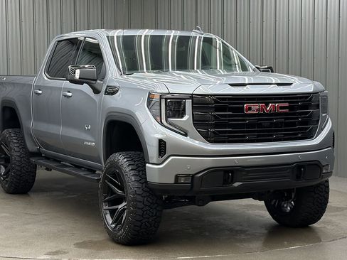 Used 2026 GMC Sierra 1500 Elevation w/ Elevation Premium Package AWD/4WD image 7