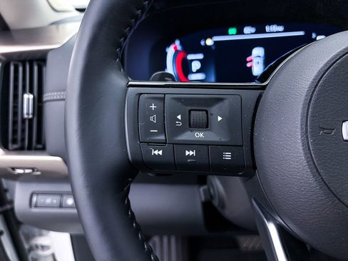 Used 2024 Nissan Pathfinder Platinum w/ Cargo Package image 33