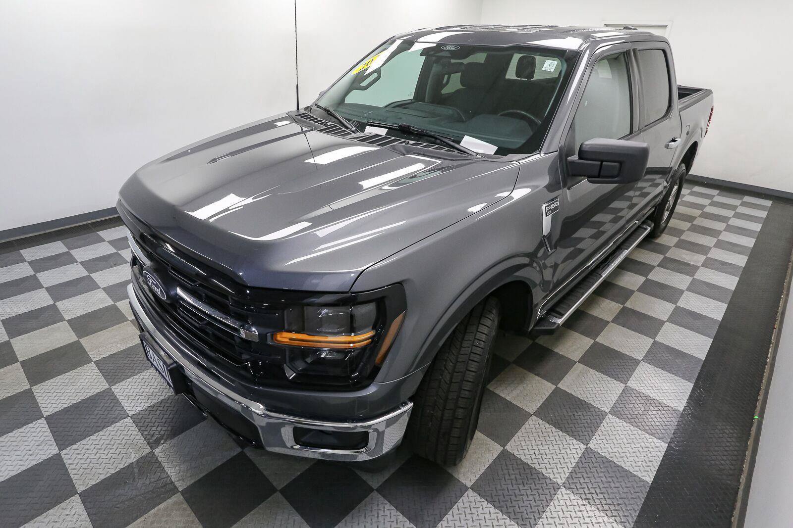 Used 2025 Ford F150 XLT w/ Equipment Group 301A Standard AWD/4WD image 6