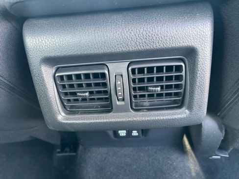 Used 2025 Toyota Camry LE image 22