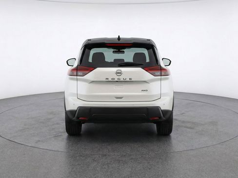 Used 2025 Nissan Rogue SV AWD/4WD image 7