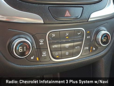Used 2020 Chevrolet Equinox LT AWD/4WD image 16