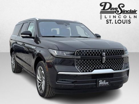 New 2025 Lincoln Navigator L Reserve image 3