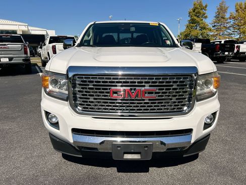 Used 2018 GMC Canyon Denali image 3