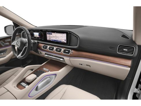 Used 2026 Mercedes-Benz GLS 450 4MATIC image 10