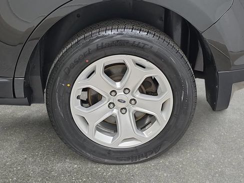 Used 2013 Ford Edge SEL FWD image 30