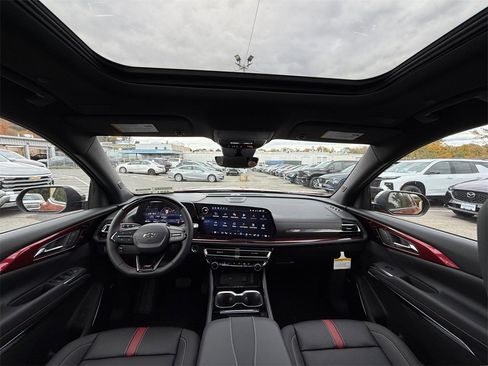 New 2026 Chevrolet Traverse RS image 22