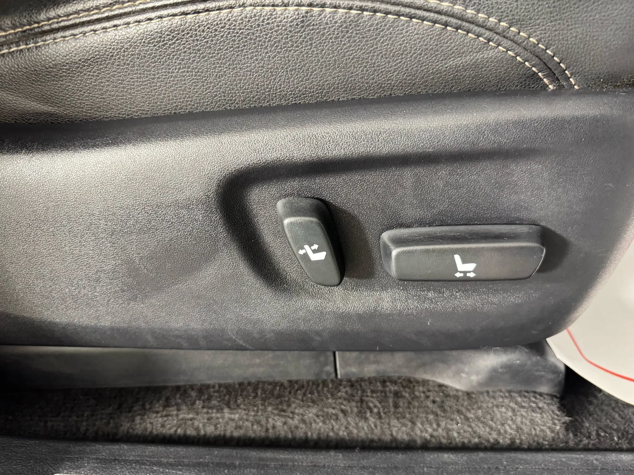 Used 2019 Toyota 4Runner SR5 Premium AWD/4WD image 36