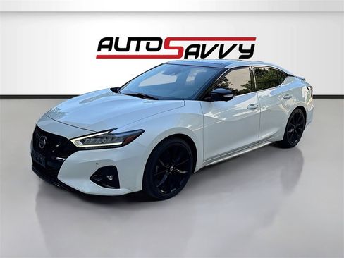 Used 2021 Nissan Maxima SR w/ Sport Mat Group image 3