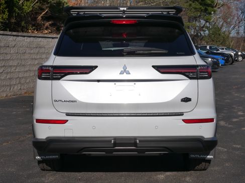 Used 2026 Mitsubishi Outlander AWD image 5