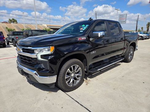 Used 2022 Chevrolet Silverado 1500 LT image 7