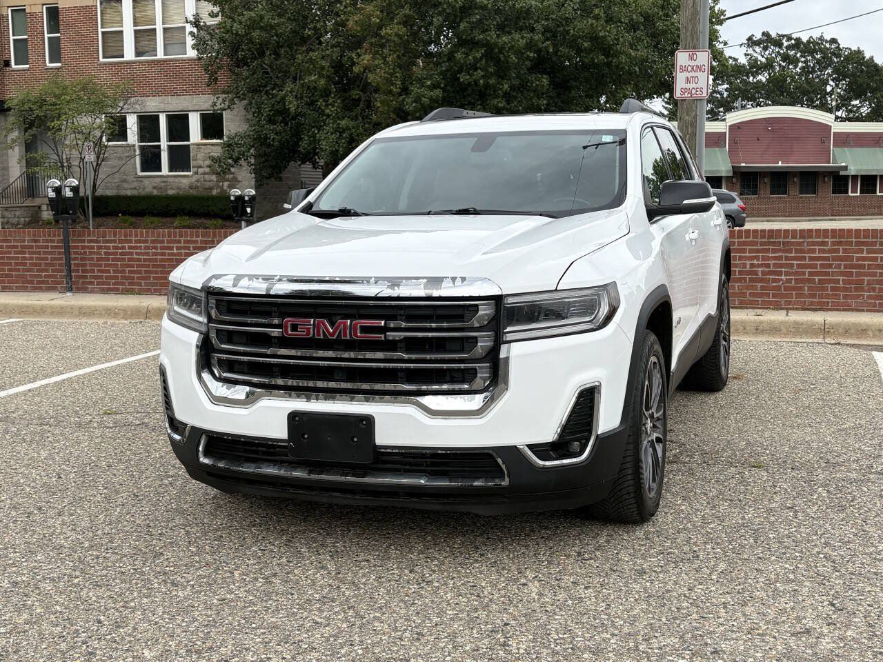Used 2020 GMC Acadia AT4 w/ Trailering Package AWD/4WD image 5