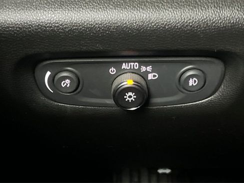 Used 2020 Chevrolet Traverse High Country image 36