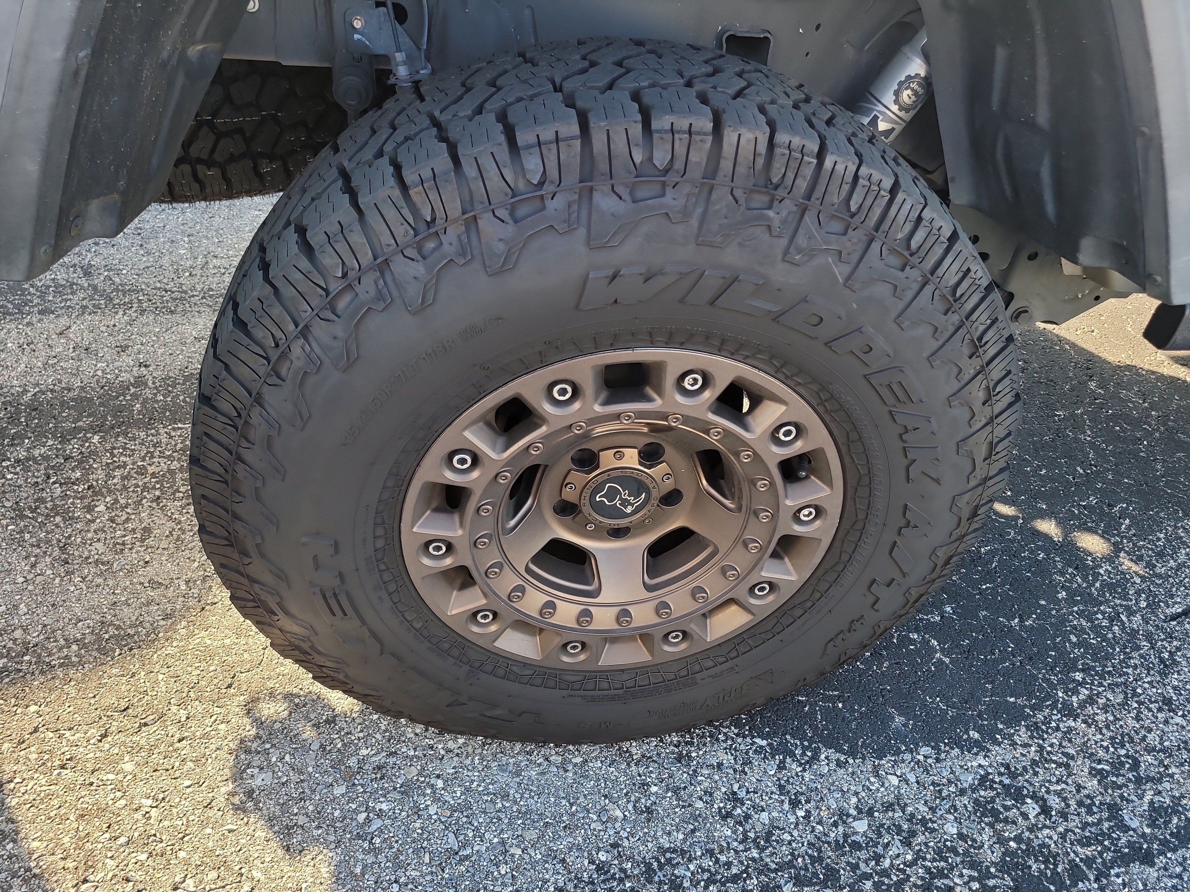Used 2020 Jeep Gladiator Rubicon AWD/4WD image 8