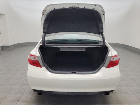 Used 2016 Toyota Camry XSE image 29