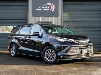 Used 2022 Toyota Sienna LE