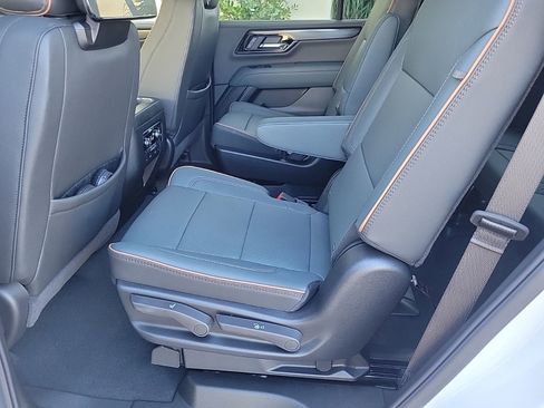 New 2026 GMC Yukon AT4 w/ AT4 Premium Plus Package image 13